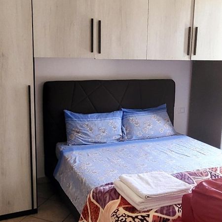 Casa Manzoni Apartment โนวารา ภายนอก รูปภาพ
