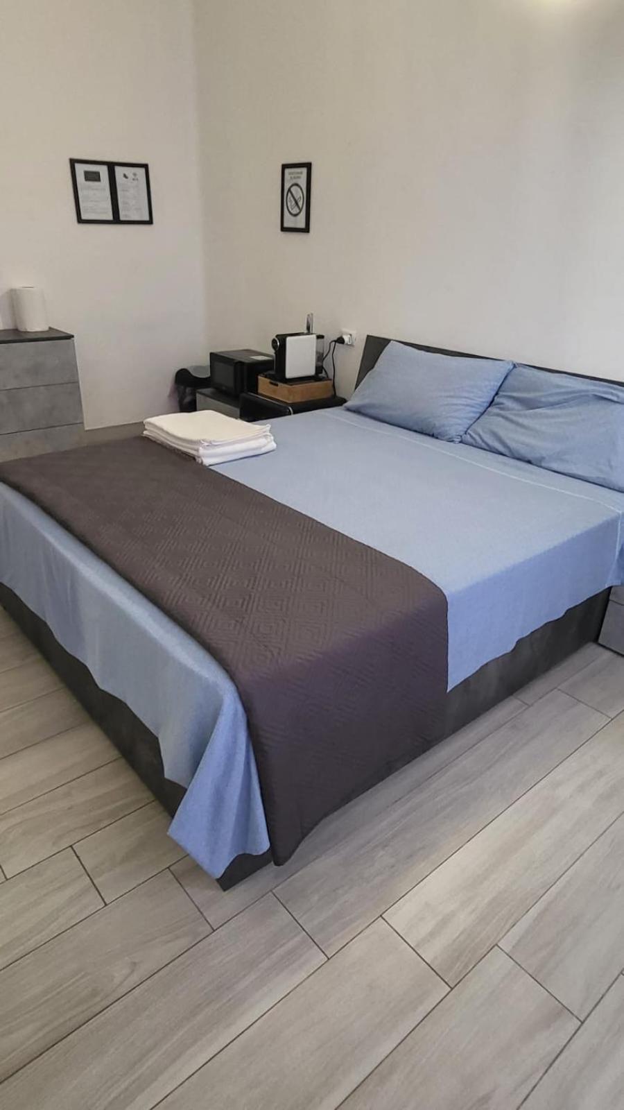 Casa Manzoni Apartment โนวารา ภายนอก รูปภาพ