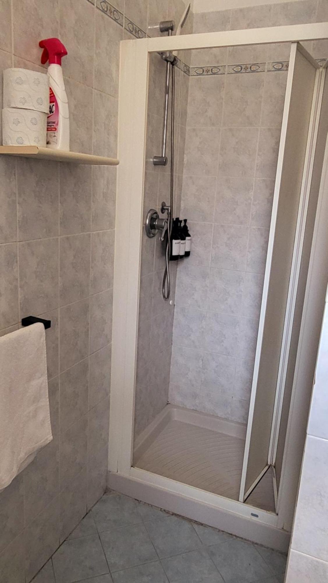 Casa Manzoni Apartment โนวารา ภายนอก รูปภาพ
